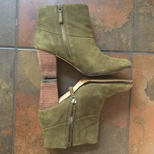 Cole Haan | 7.5 Nubuck Ankle Boots